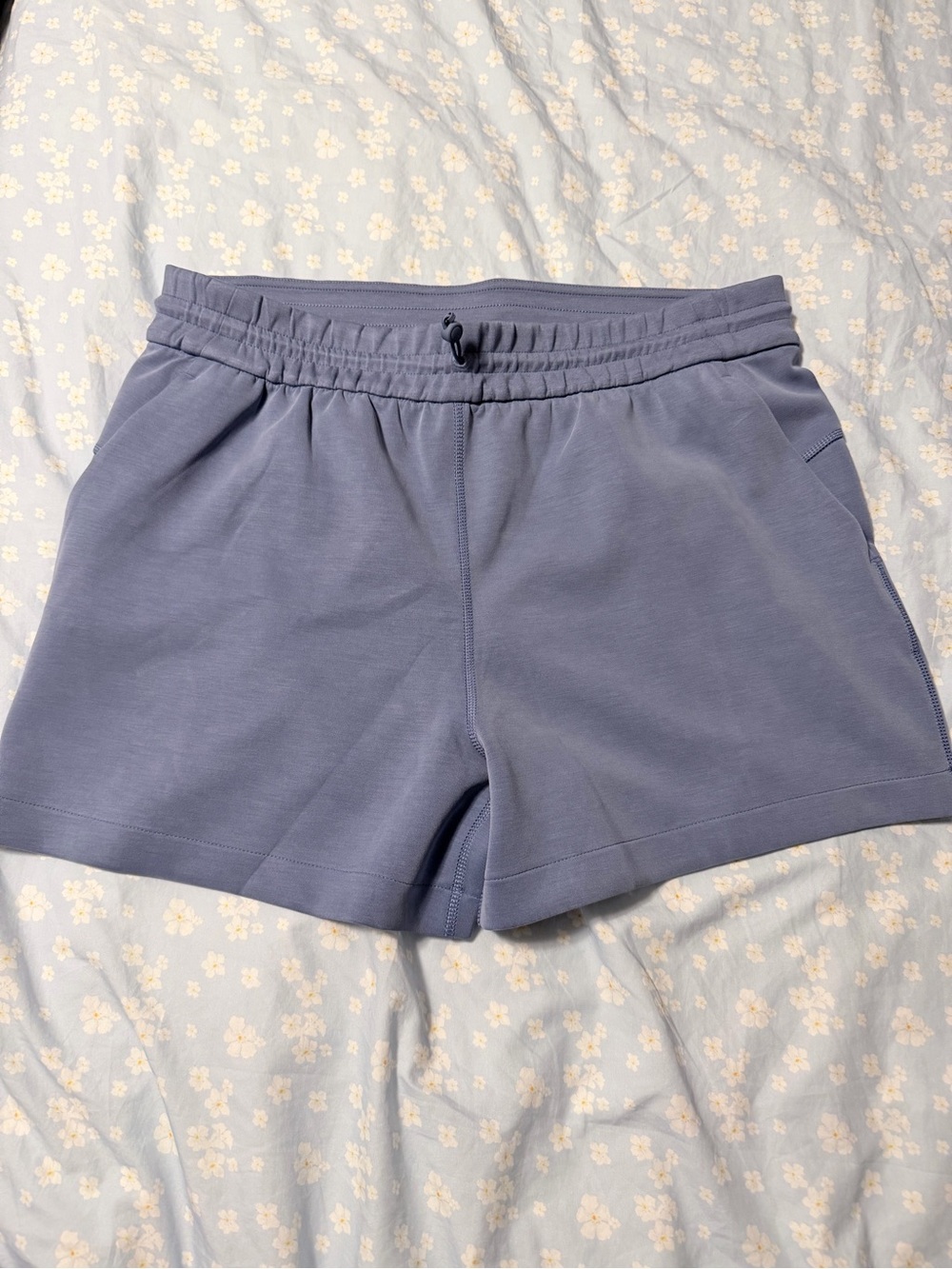 Lululemon SoftStream High Rise Shorts 4” in Oasis Blue